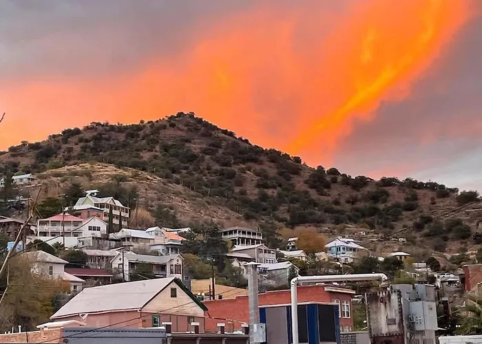 The Signature Queen With Mountain Views Hotel Bisbee